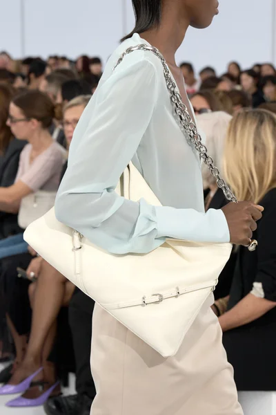 Look 31